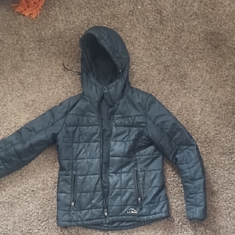 #065 Black Quilted Hooded Insulated Winter Coat.